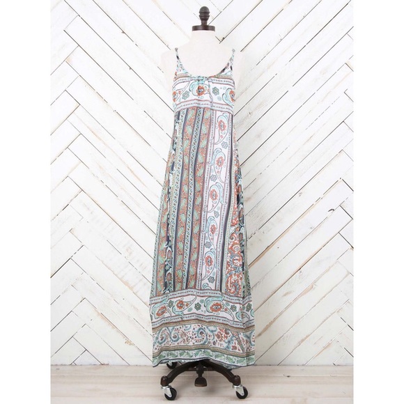 Altar’d State | Paisley Patchwork Maxi Dress - Picture 2 of 8